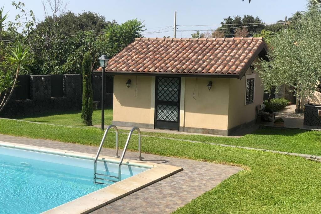 Casa Di Paco A Nicolosi マスカルチーア エクステリア 写真